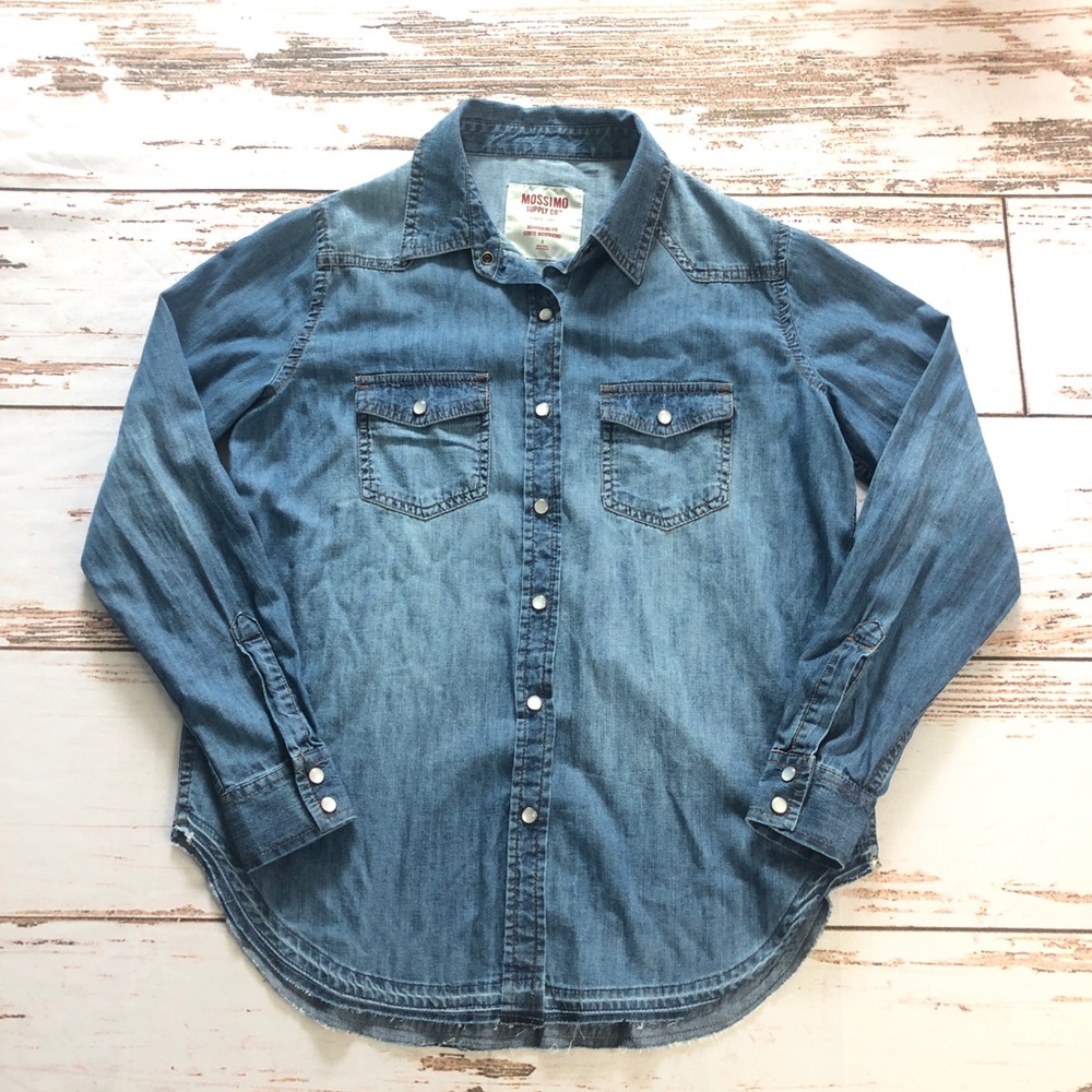 🍎 Women’s Jean Button up Shirt